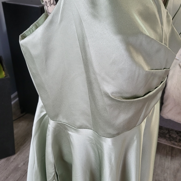 Wedding/Prom Dress - Picture 6 of 13